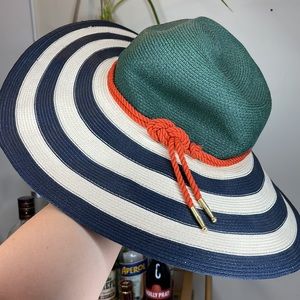 Eugenia Kim Hat Like New BEAUTIFUL